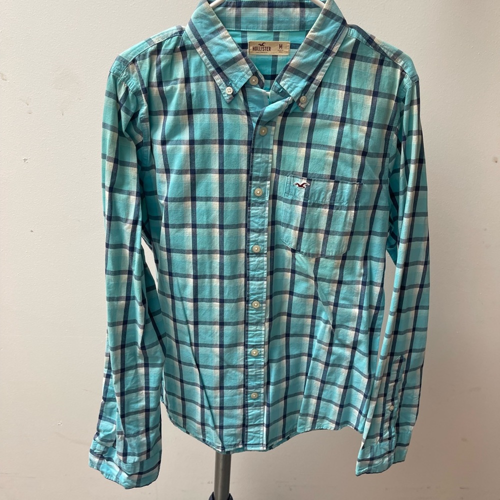 Men’s  Blue Plaid Hollister Shirt size M